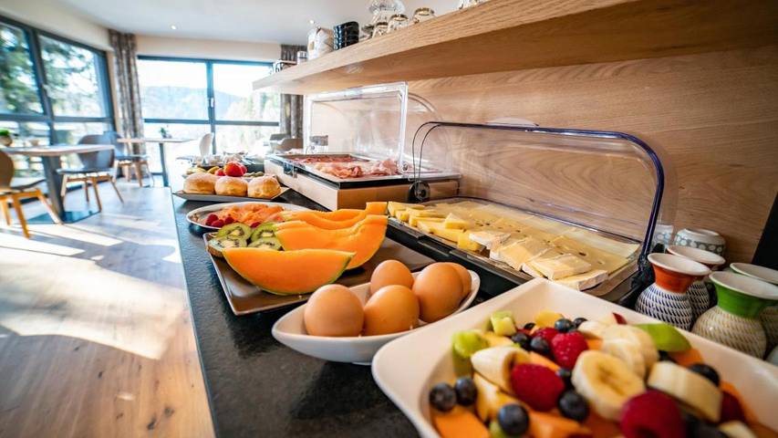 Ferienhaus für 6 Personen, mit Balkon und Whirlpool sowie Terrasse und Garten in Hafling - 2