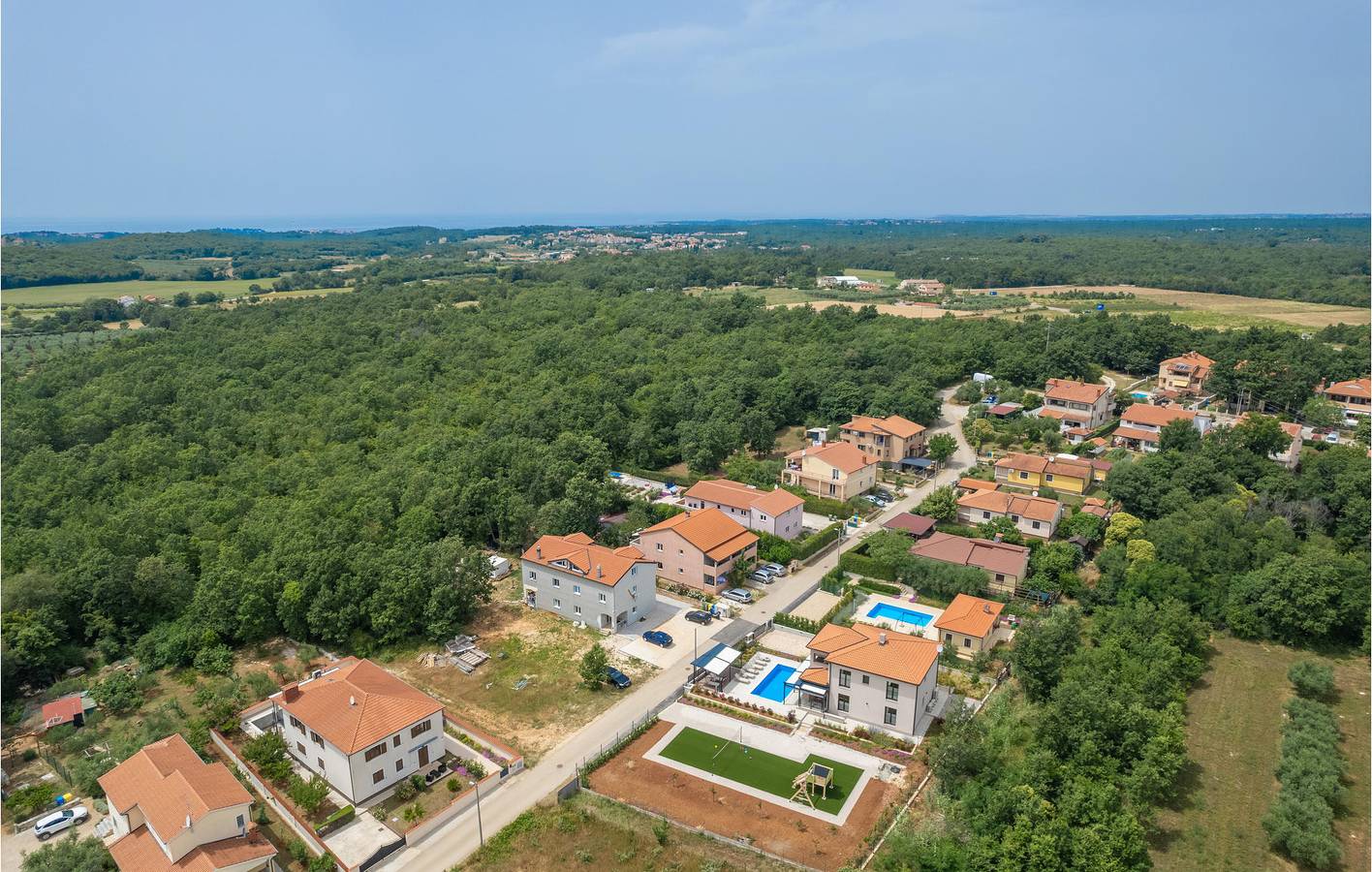 Geräumige 1-Zimmer-Wohnung mit Terrasse, WLAN und Parkplatz in der Nähe des Kadumi Centers in Grad Poreč, Porec und Umgebung