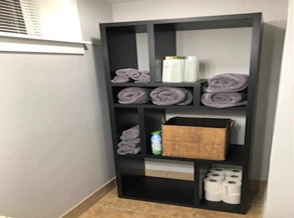 Die Suite bietet Ihnen den Komfort eines Zuhauses mit detaillierten warmen Details. in Tigard, Washington County (OR)