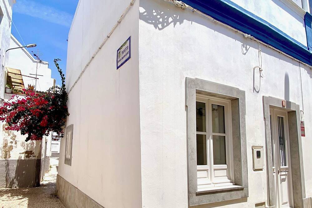 Charming townhome at Zenit Olhão with Wifi, Ac in Olhão, Parque Natural da Ria Formosa