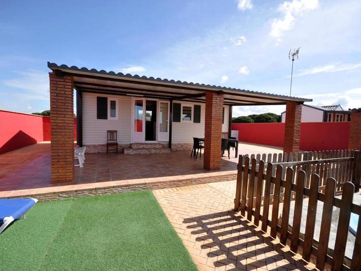 Camping pour 7 personnes, avec terrasse et jacuzzi ainsi que piscine et jardin à Conil de la Frontera - 4