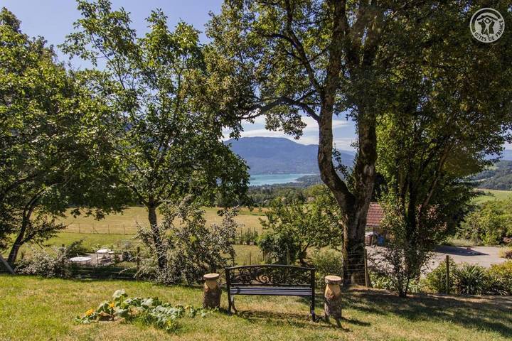 Location de vacances pour 2 personnes, avec jardin et terrasse à Novalaise - 4