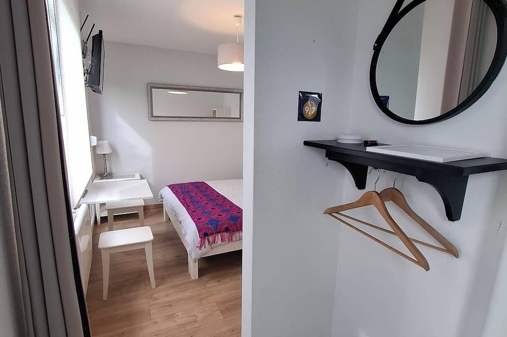 Apartamento entero, Welcome to our home! Detached studio in the heart of Rixheim with parking. in Rixheim, Región de Mulhouse