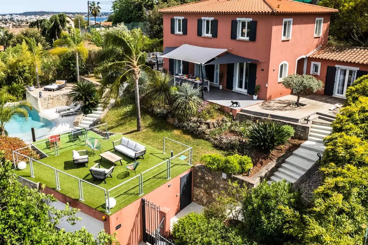 Villa 5 Schlafzimmer Höhe des Golfs, Schwimmbad & Jacuzzi in Vallauris, Mittelmeerküste (Frankreich)