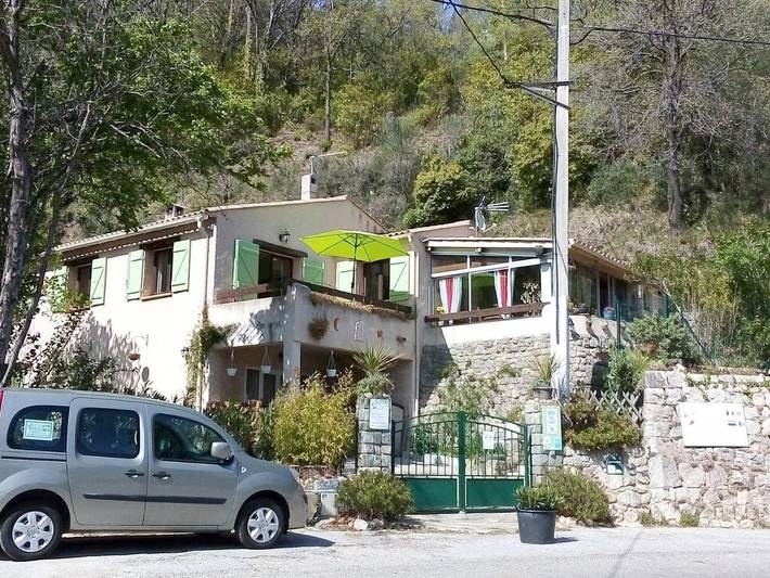 Alojamiento y desayuno para 2 personas, con vistas y jardín - 1