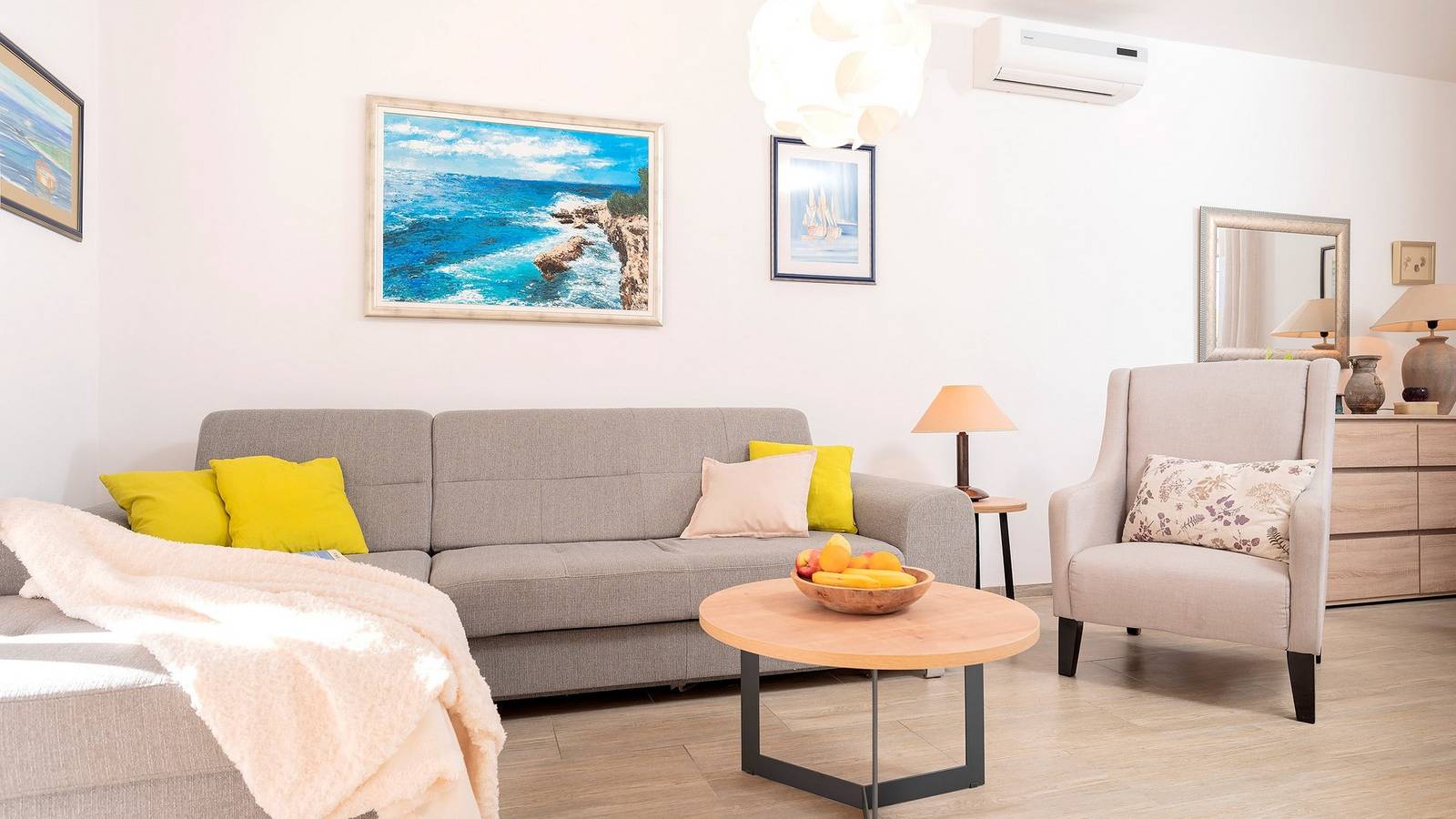 Casa de tres habitaciones con una terraza Jelsa, Hvar K-20339 in Jelsa, Hvar (isla)