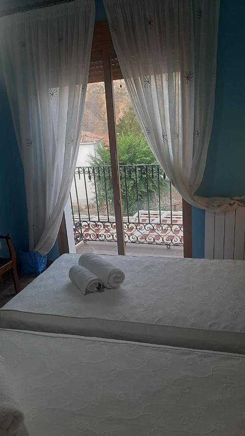 Chambre d’hôte pour 2 personnes, avec vue et terrasse