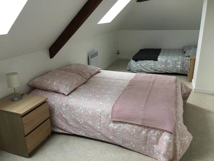 Location de vacances pour 2 personnes, avec piscine ainsi que jardin et terrasse à Arnage - 2