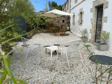 Gîte pour 4 personnes, avec jardin ainsi que vue et terrasse dans Pointe du Raz