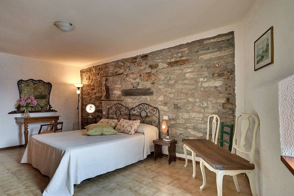 Holiday Home Como Lake-Casa Sibiel-Typical Italian house in Faggeto Lario, Comosøen