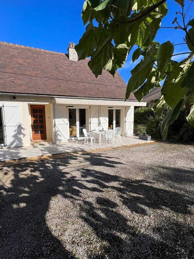 Location de vacances pour 6 personnes, avec jardin à Montgesty - 2