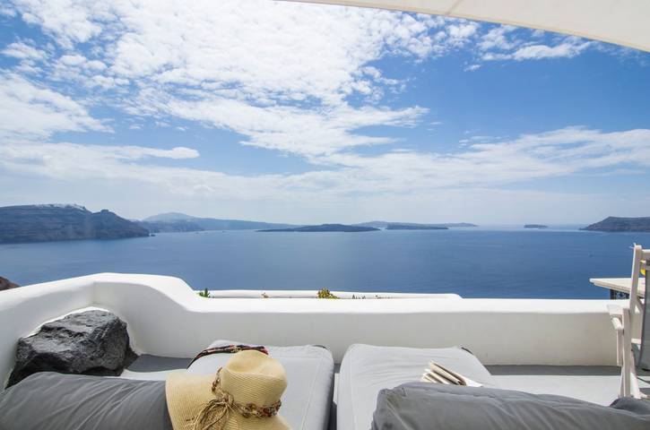 Villa for 2 people, with ocean view and terrace in Oia