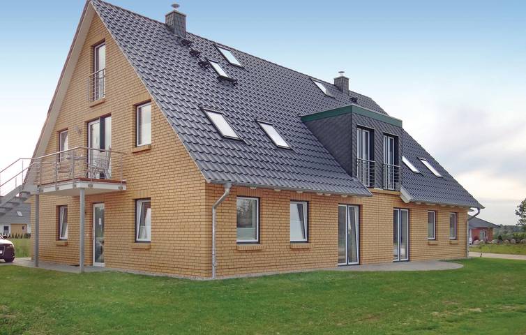 Ferienwohnung für 7 Personen, mit Garten