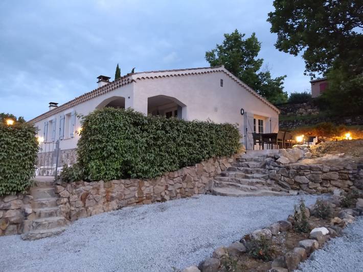 Gîte pour 10 personnes, avec piscine à Les Vans