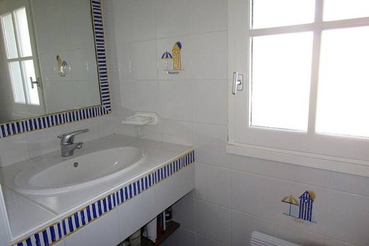 Villa pour 6 personnes, avec jardin et terrasse, animaux acceptés à Saint-Jean-de-Monts - 4