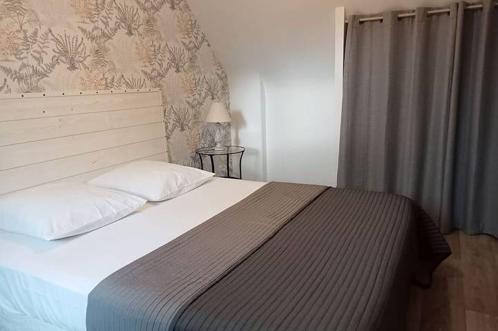 Location de vacances pour 4 personnes, avec terrasse et jardin à Cast - 4