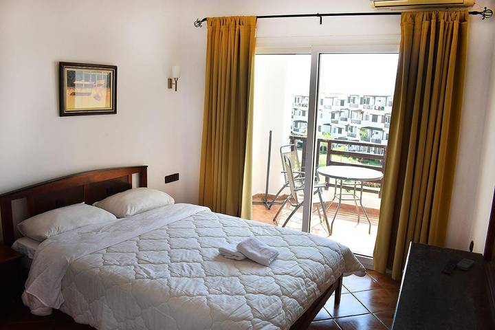 Hôtel pour 2 personnes, avec piscine ainsi que jardin et vue à M'diq - 4