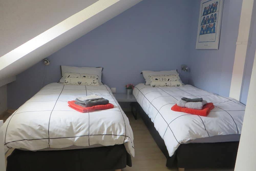 Ganze Wohnung, Parkplatz, am Wasser, gegenüber der Altstadt, hell und ruhig 74 m² in Straßburg, Region Straßburg