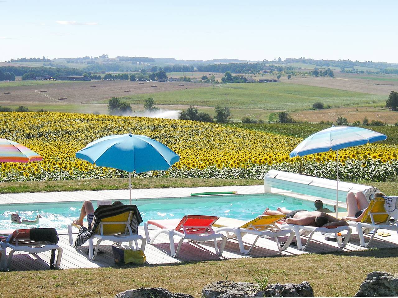 Entire holiday apartment, Enchanting Studio in Pauilhac - 21 m² with Shared Pool in Pauilhac, Gers