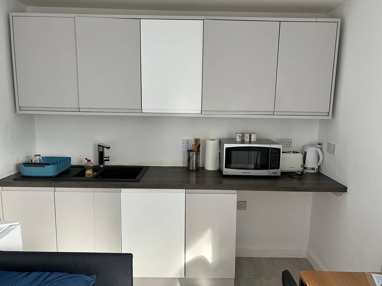 Entire studio, Ldn Studio-Free Parking-15 min to Elizabeth Line in Barking and Dagenham, London