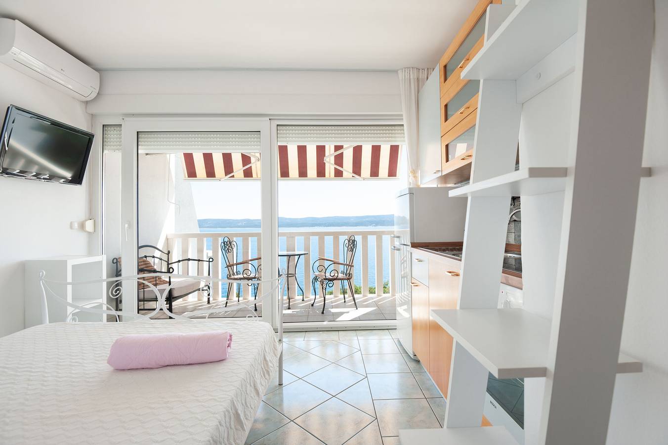 Ganzes Studio, Apartments Gordana in Lokva Rogoznica, Split-Dalmatien