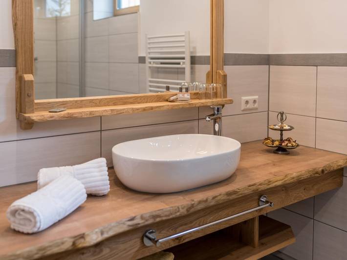 Ganze Ferienwohnung, Kirchgassers Landhäusl - Appartement Glück,1 Schlafraum, Dusche, Wc in Ramsau am Dachstein, Schladming-Dachstein