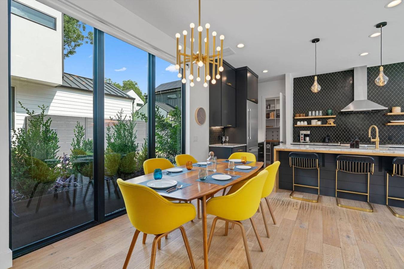 Zilker | Heated Pool, Misters & Walk to S. Lamar in Austin, Condado de Travis