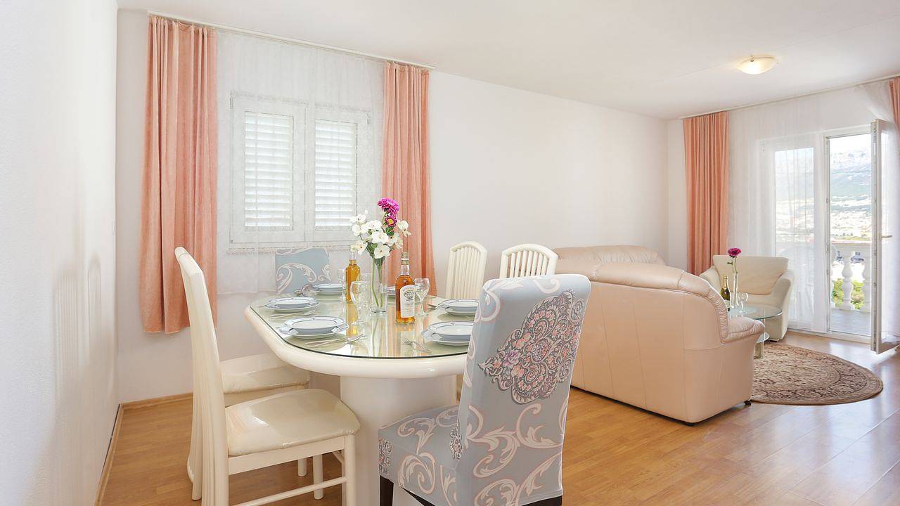 Hel ferieleilighet, Ferienwohnung für 7 Personen (92 m²) in Split in Split, Split-Dalmatia