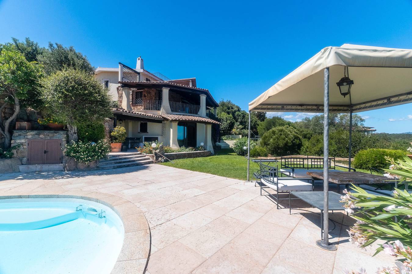 Villa 'Cala Bitta' with Sea View, Wi-Fi and Air Conditioning in Arzachena, Costa Smeralda