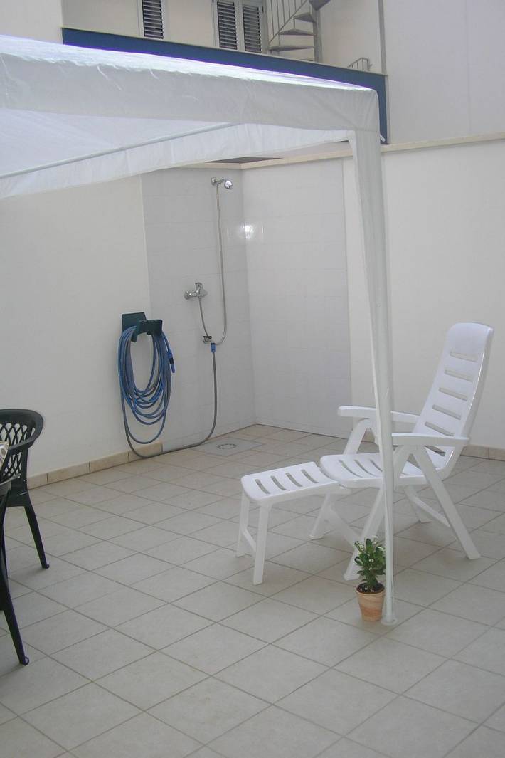 Appartement entier, Helle Kellerwohnung in Sannicola, Golfe de Tarente
