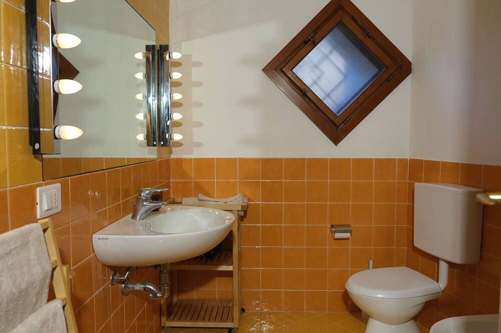 Ganze Wohnung, Haus mit Garten herrlichem Panorama in Ansedonia, Orbetello