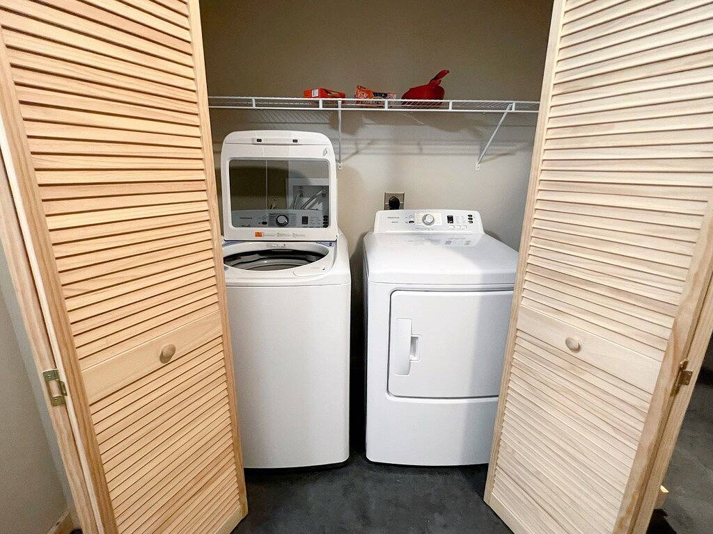 Incredible Views, Hot Tub, Pool Table, Waterfalls, Hiking in Swain County