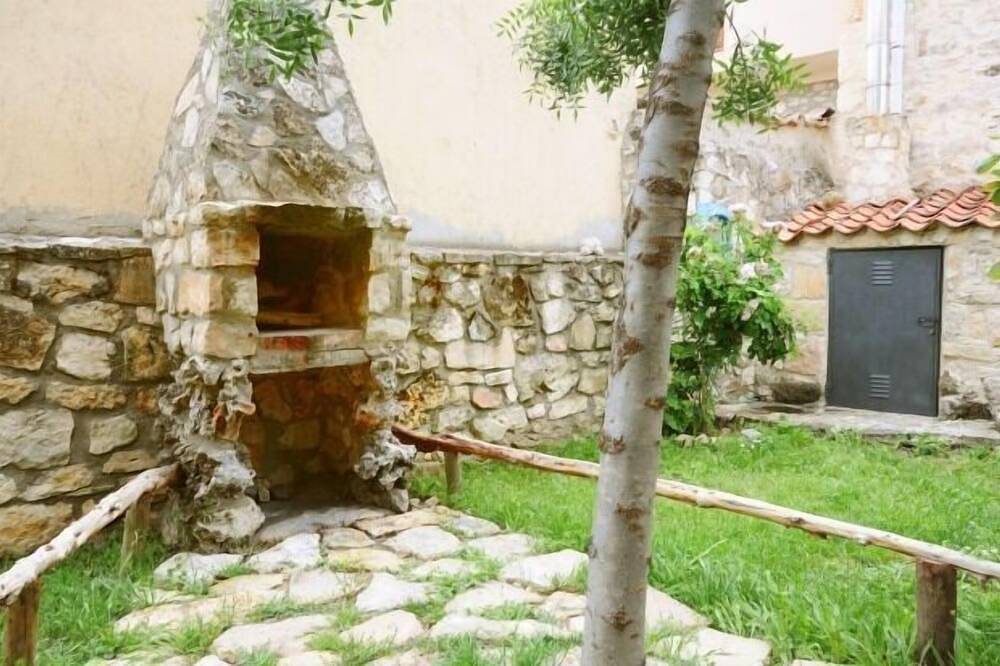Casa rural (alquiler íntegro) El Fresno para 10 personas in Arcones, Provincia de Segovia
