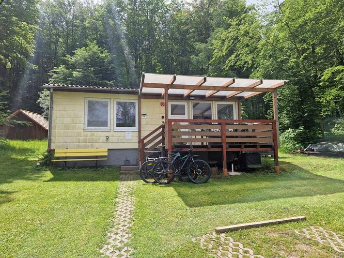 Ferienhaus für 6 Personen, mit Balkon und Terrasse sowie Garten und Seeblick in Wartburg und Umgebung