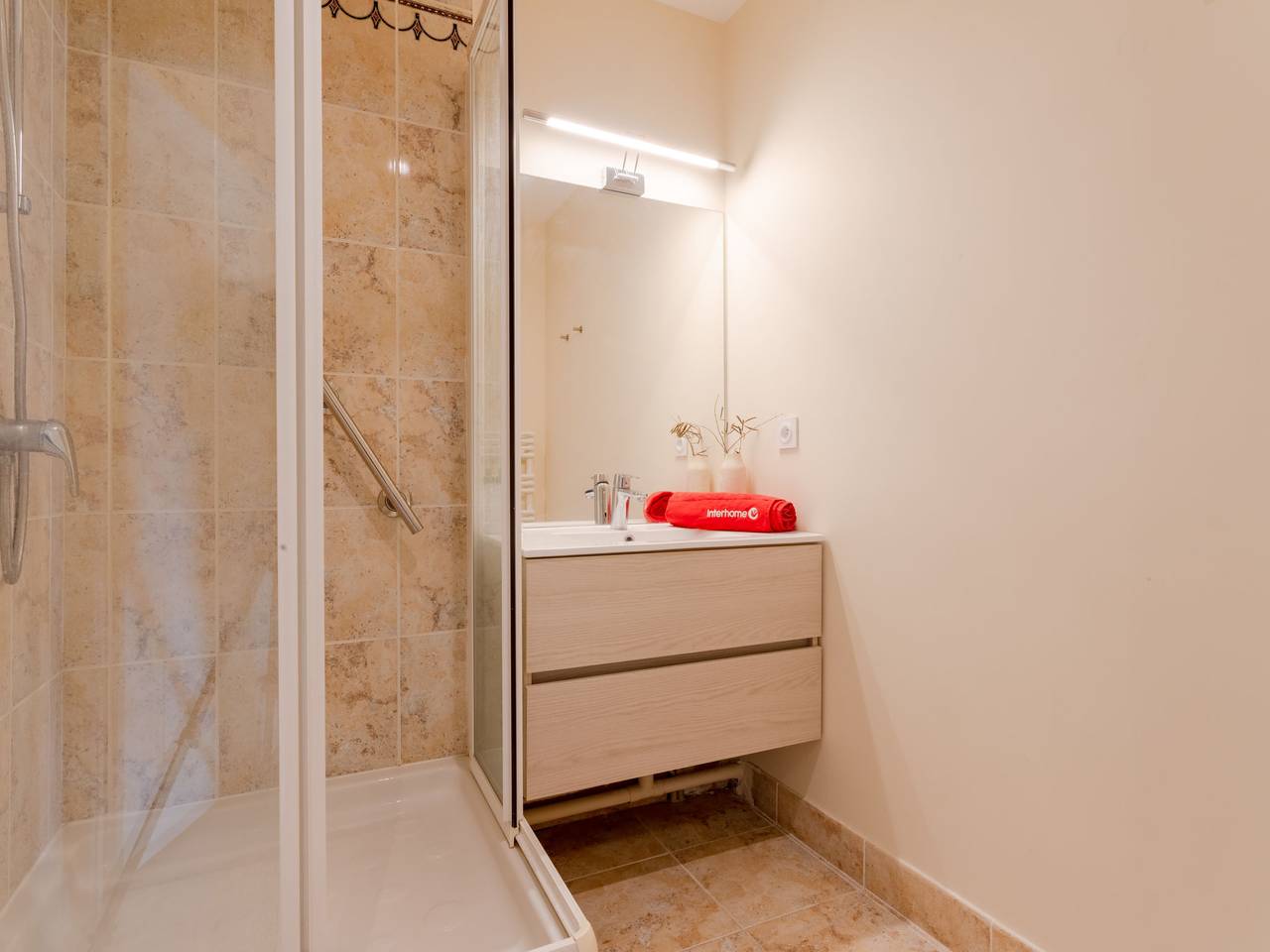Entire apartment, Le Carrousel des Sports in Deauville, Lisieux region