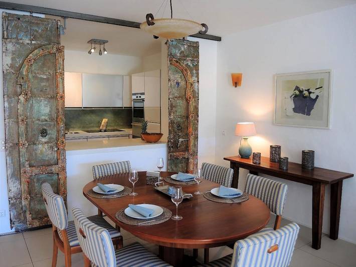 Ferienwohnung für 4 Personen, mit Balkon und Pool sowie Sauna und Ausblick