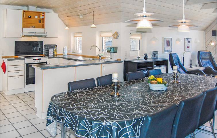 Ferienhaus für 10 Personen, mit Sauna und Terrasse sowie Pool und Whirlpool in Houstrup Strand - 3