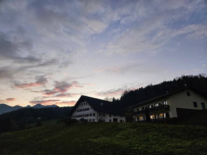 Ferienhaus für 2 Personen, mit Seeblick und Garten sowie Ausblick, mit Haustier am Attersee - 2