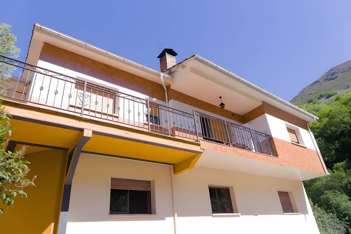 Casa rural para 5 personas, con jardín, Se admiten mascotas en Asturias - 4
