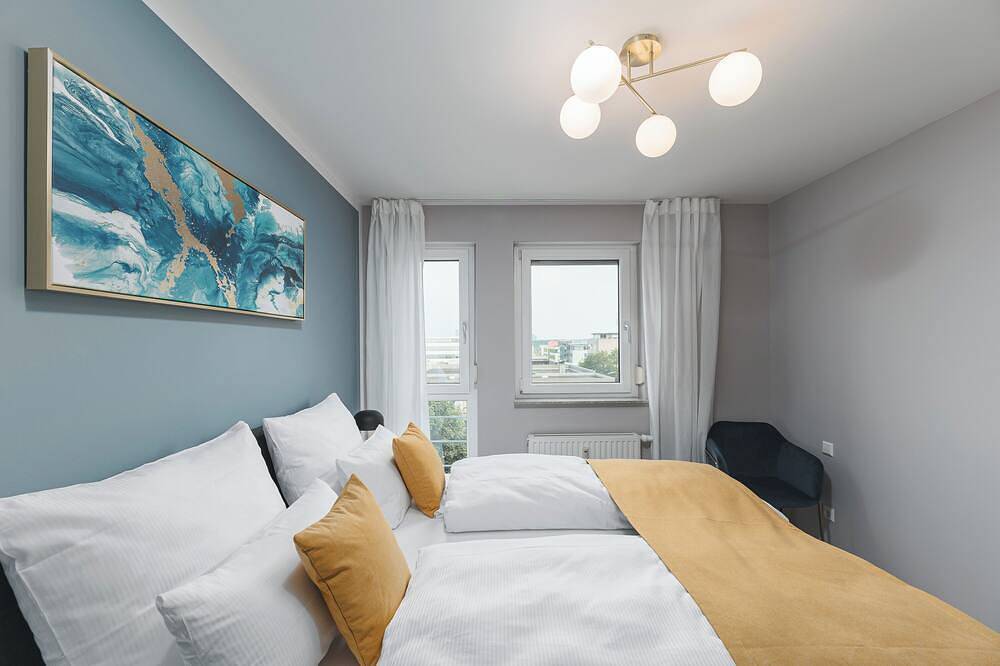 Entire apartment, Deluxe apartment for up to 6 people I Near the trade fair and airport in Leinfelden-Echterdingen, Landkreis Esslingen