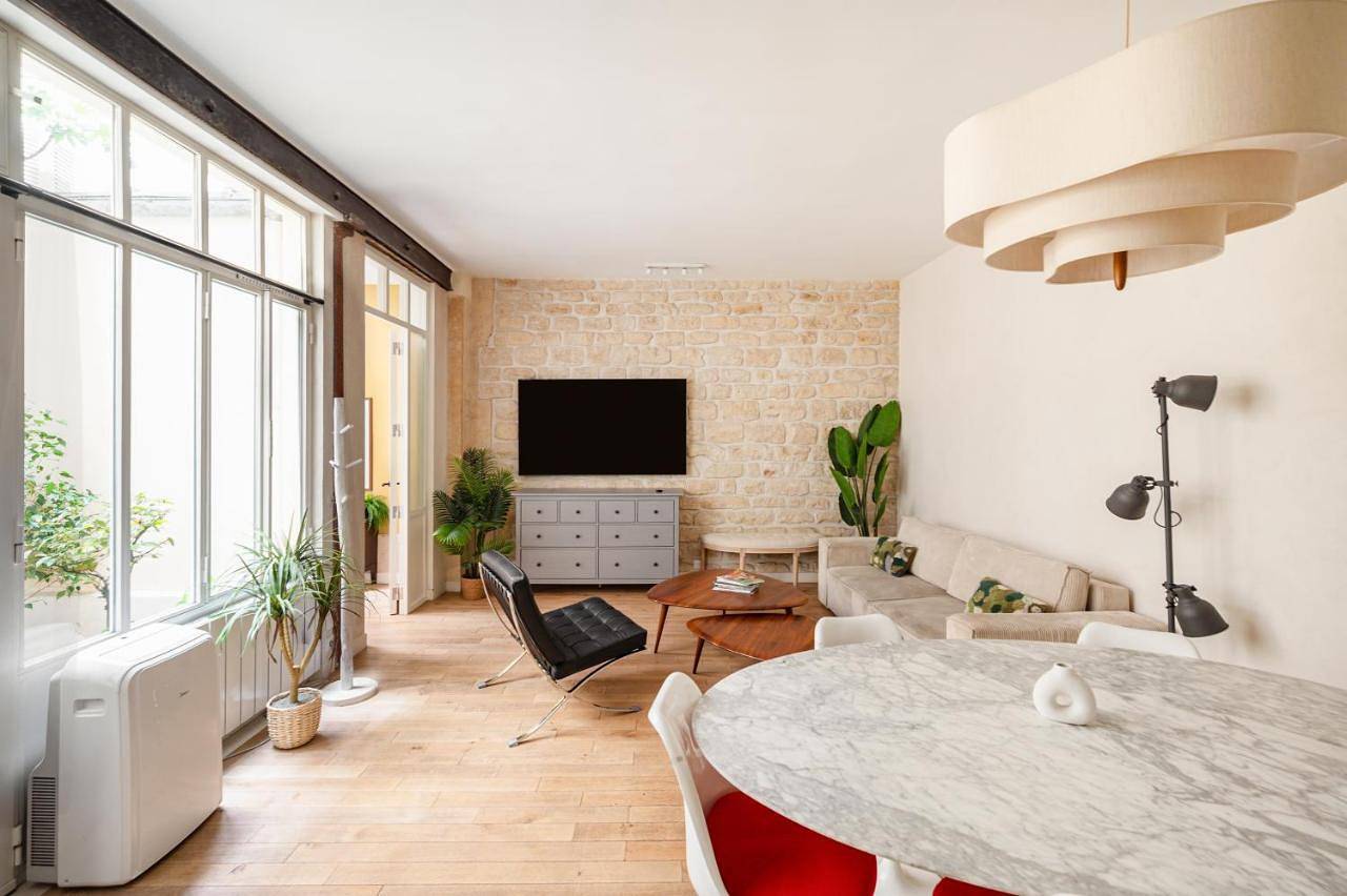 Appartement entier, Apartment in Paris, Île de France
