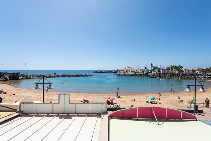Blue Sea I - 1st line beach with private terrace in Puerto de Mogan, Gran Canaria Süd