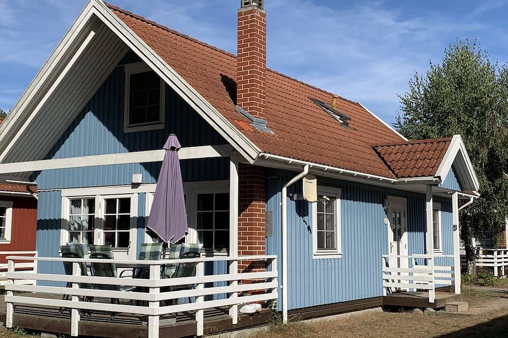 Schweden-Villa mit 2 Booten am Useriner See am Müritz-Nationalpark in Userin, Mecklenburg-Strelitz