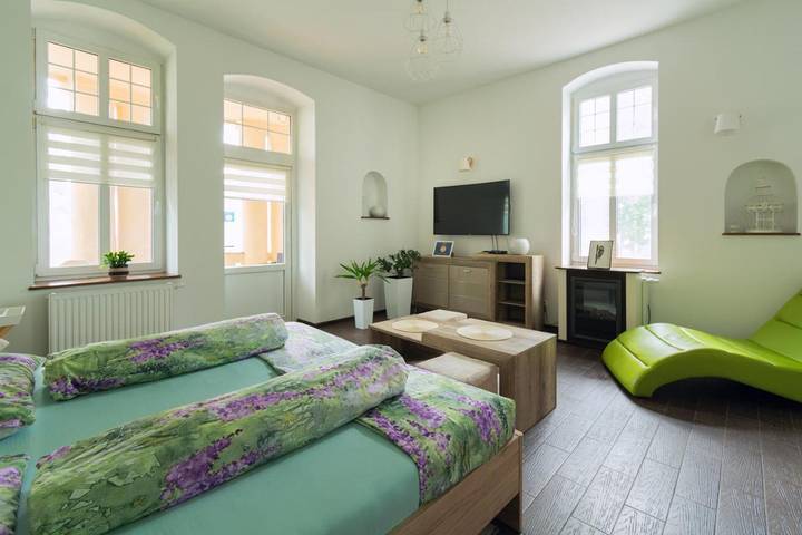 Apartament wakacyjny dla 4 osób, z Balkon i Taras oraz Ogród i Widok na jezioro w Szczecinek
