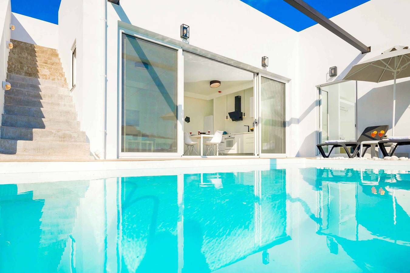 Villa für 4 Personen mit Terrasse in Agia Pelagia, Achlada