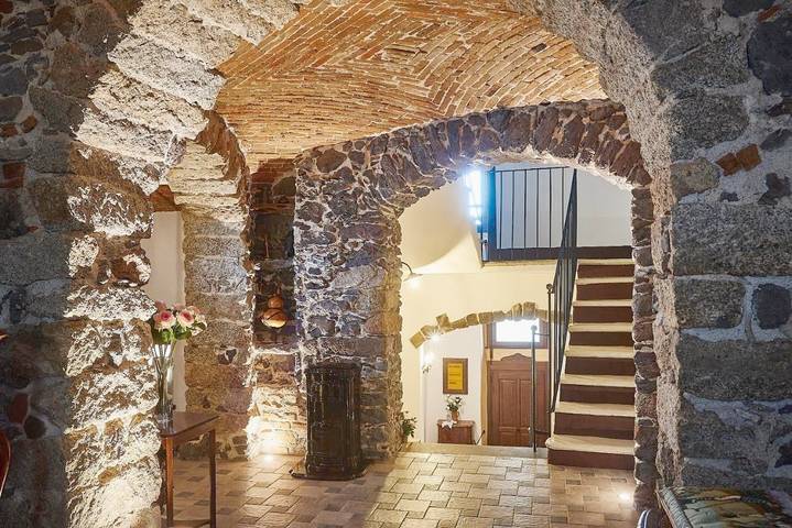 Maison d’hôte pour 4 personnes, avec Balcon ainsi que Terrasse et Vue dans Dorgali
