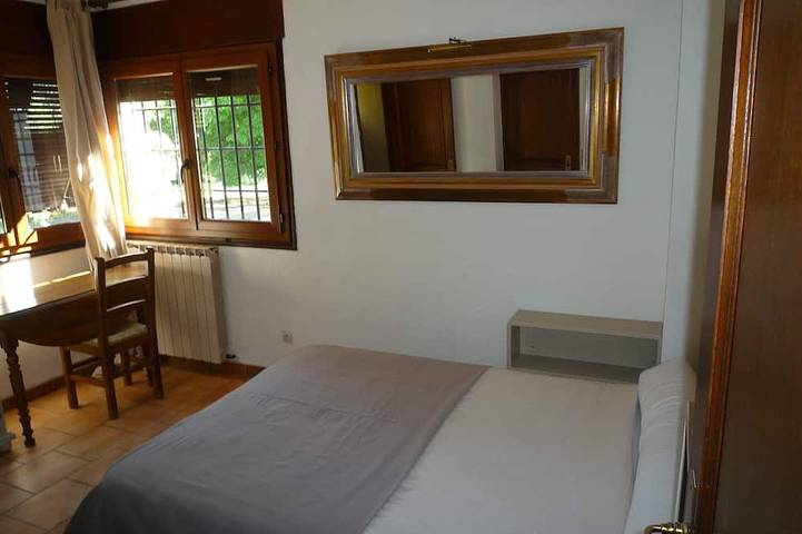 Location de vacances pour 6 personnes, avec jardin et terrasse, animaux acceptés à La Colle-sur-Loup - 2