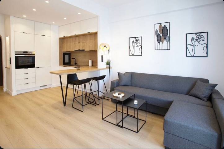 Ganze Wohnung, Ferienwohnung für 3 Personen mit Terrasse in Zentral-Athen, Athen