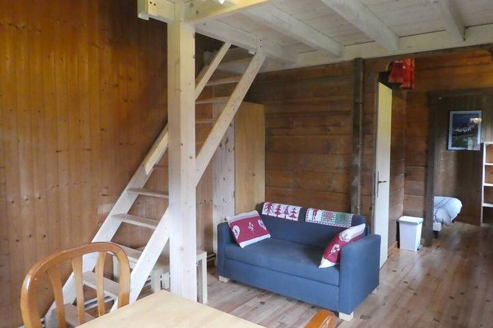 Gîte pour 4 personnes, avec sauna et terrasse ainsi que jardin et jacuzzi, animaux acceptés à La Ferrière - 4
