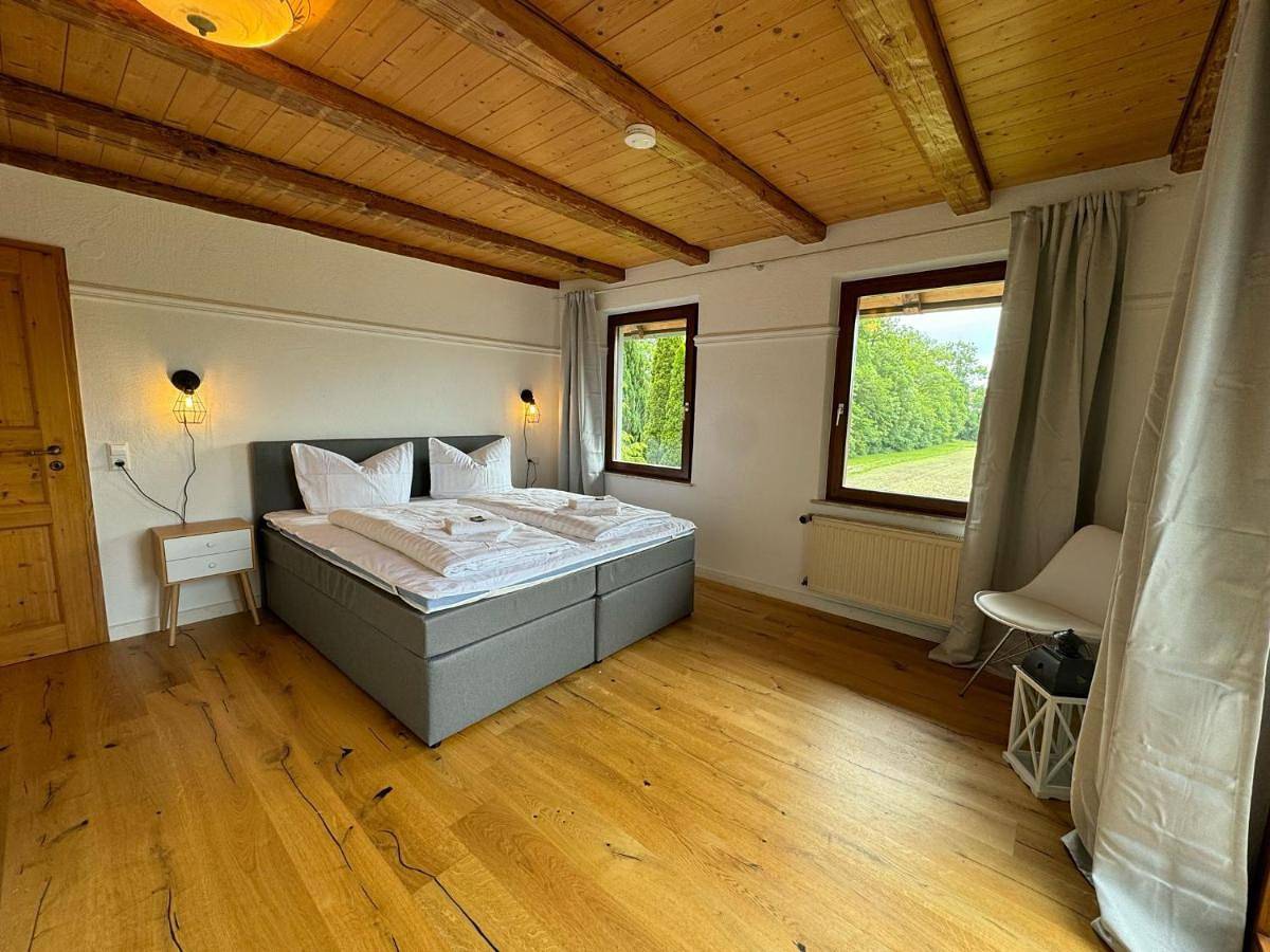 Five-Bedroom House in Oberteuringen, Region Bodensee-Oberschwaben